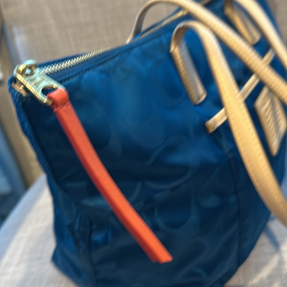 Coach Tote Royal Blue purse - Picture 10 of 13